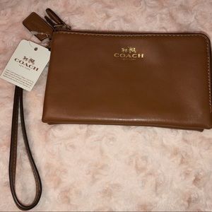 Coach Double Corner Zip Wristlet